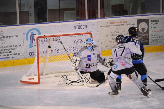 Photo hockey Division 2 - D2 : 1ère journée - B : Tours vs Nantes - Leçon de Power Play Photo hockey Division 2 - D2 : 1ère journée - B : Tours vs Nantes - Leçon de Power Play