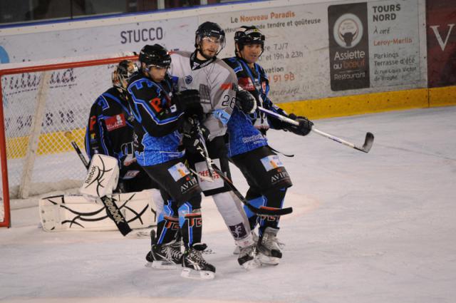 Photo hockey Division 2 - D2 : 1ère journée - B : Tours vs Nantes - Leçon de Power Play Photo hockey Division 2 - D2 : 1ère journée - B : Tours vs Nantes - Leçon de Power Play