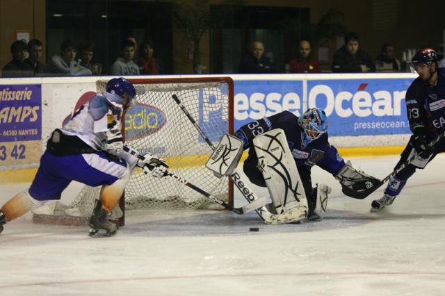 Photo hockey Division 2 - D2 : 2ème journée - B : Nantes vs Clermont-Ferrand - Nantes se rachète mais... Photo hockey Division 2 - D2 : 2ème journée - B : Nantes vs Clermont-Ferrand - Nantes se rachète mais...