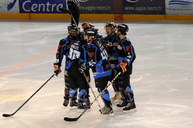 Photo hockey Division 2 - D2 : 3ème journée - B : Tours  vs Clermont-Ferrand - Une victoire aux forceps