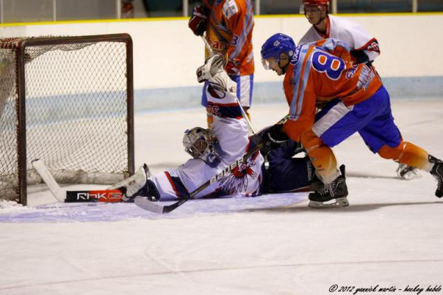 Photo hockey Division 2 - D2 : 5ème journée - B : Clermont-Ferrand vs Evry - Un horizon sans victoire pour Clermont Photo hockey Division 2 - D2 : 5ème journée - B : Clermont-Ferrand vs Evry - Un horizon sans victoire pour Clermont
