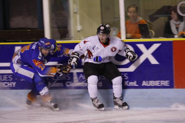Photo hockey Division 2 - D2 : 8ème journée poule A : Clermont-Ferrand vs Toulouse-Blagnac - Victoire méritée pour Clermont Photo hockey Division 2 - D2 : 8ème journée poule A : Clermont-Ferrand vs Toulouse-Blagnac - Victoire méritée pour Clermont