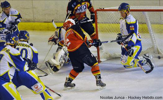 Photo hockey Division 2 - D2 : 9ème journée - B : Meudon vs Toulon - Les comètes en position satellite