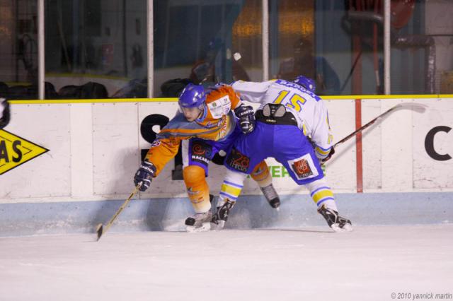 Photo hockey Division 2 - D2 : 9ème journée - A : Clermont-Ferrand vs Wasquehal Lille - Clermont sauve l\ Photo hockey Division 2 - D2 : 9ème journée - A : Clermont-Ferrand vs Wasquehal Lille - Clermont sauve l\