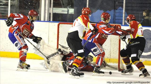 Photo hockey Division 2 - D2 : Play Off - 1/8ème de finale - Aller : Asnières vs Meudon - Les Comètes brillent à Asnières