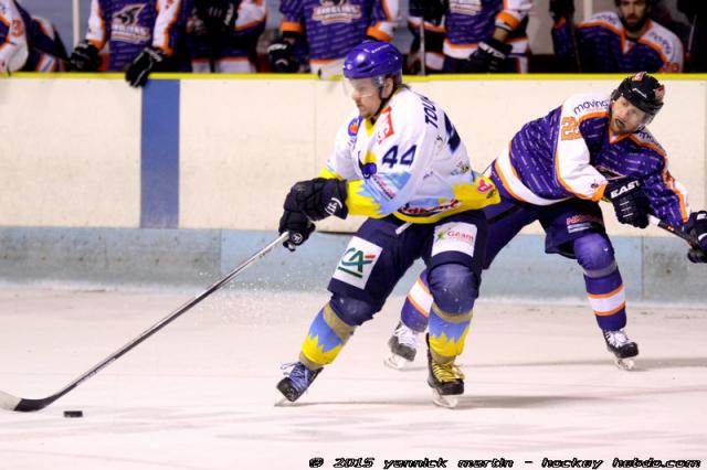 Photo hockey Division 2 - D2 : Play Off - 1/8ème de finale - Retour : Clermont-Ferrand vs Limoges - Victoire et qualification pour Limoges