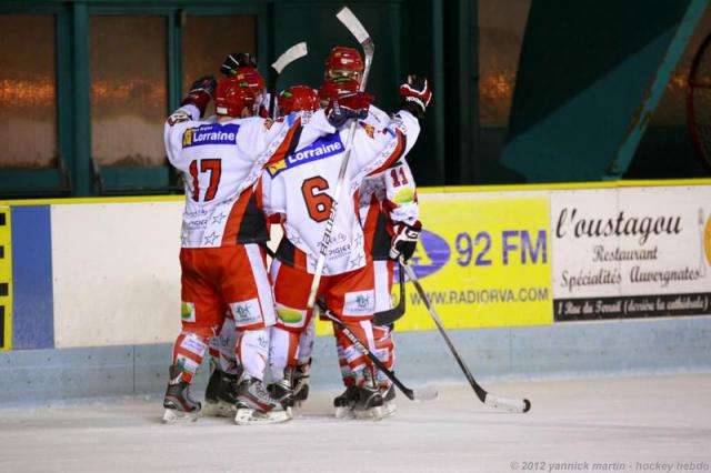 Photo hockey Division 2 - D2 : play-off, 1/8ème de finale, match aller : Clermont-Ferrand vs Amnéville - Clermont résiste puis s