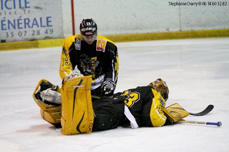 Photo hockey Division 2 - D2 : Play off 1/4 de finale : Rouen II vs Lyon - De la fierté d’être un Dragon