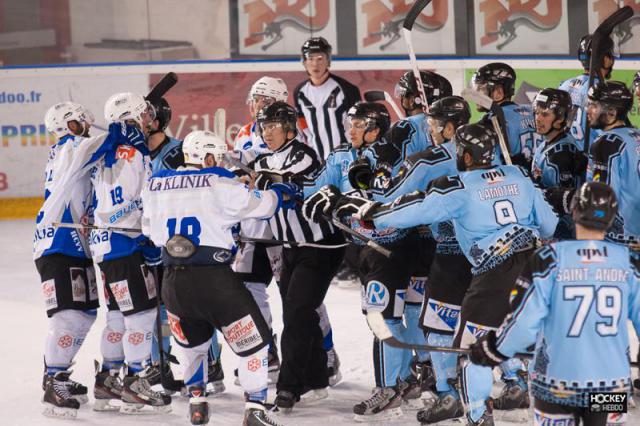Photo hockey Division 2 - D2 : Play Offs 1/2 finale - match 1 : Tours  vs Courchevel-Méribel-Pralognan - C