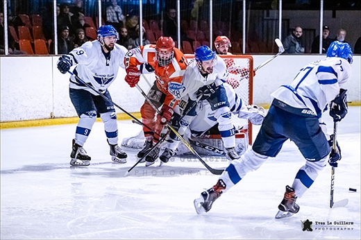 Photo hockey Division 2 - Division 1 : 11ème journée : Amnéville vs Paris (FV) - Les Français Volants continuent sur leur lancée.... Photo hockey Division 2 - Division 1 : 11ème journée : Amnéville vs Paris (FV) - Les Français Volants continuent sur leur lancée....