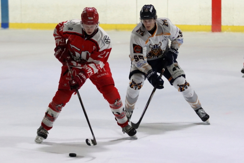 Photo hockey Division 2 - Division 2 - 1/4 de Finale - Match 2 : Valence vs Châlons-en-Champagne - Au bout du bras de fer, Valence se qualifie