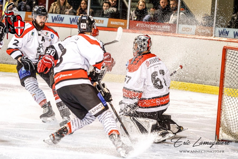 Photo hockey Division 2 - Division 2 : 10ème journée : Annecy vs Colmar - Les Titans terrassent les Chevaliers