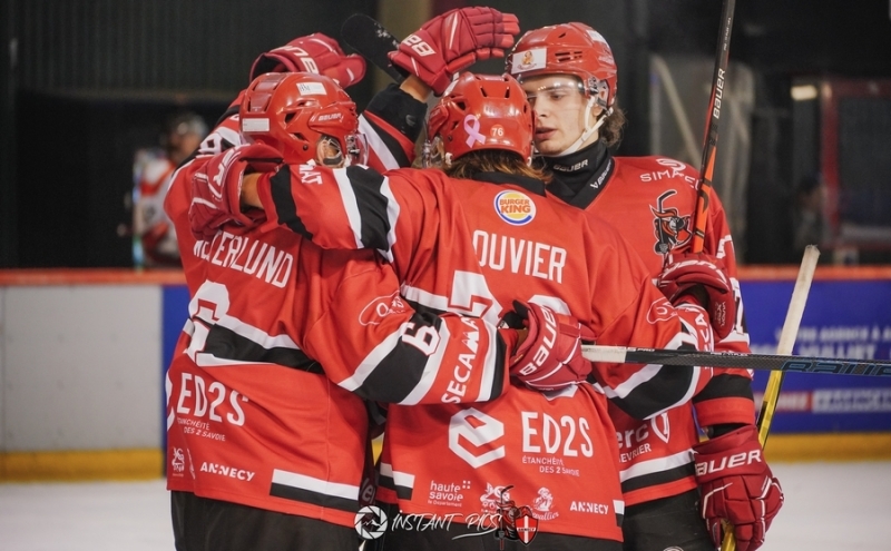 Photo hockey Division 2 - Division 2 : 11ème journée : Annecy vs Valence - Les Lynx tiennent leur revanche à Annecy
