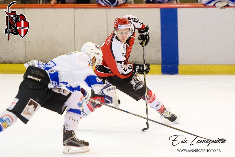 Photo hockey Division 2 - Division 2 : 13ème journée : Annecy vs Courchevel-Méribel-Pralognan - Un derby explosif