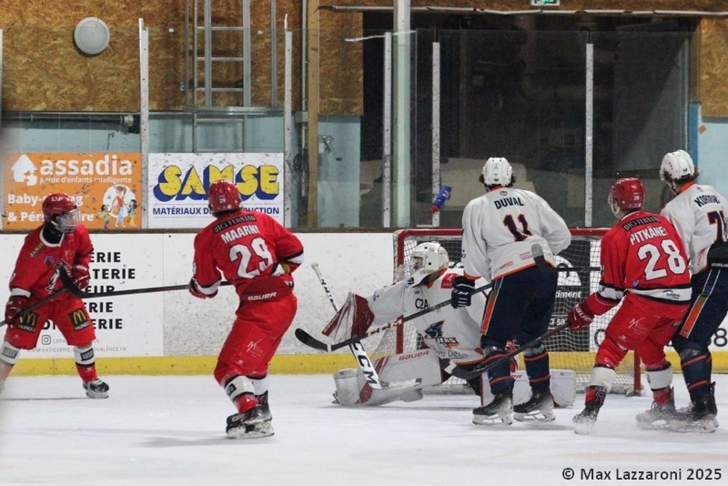 Photo hockey Division 2 - Division 2 : 13ème journée : Valence vs Clermont-Ferrand - Une belle et précieuse victoire !