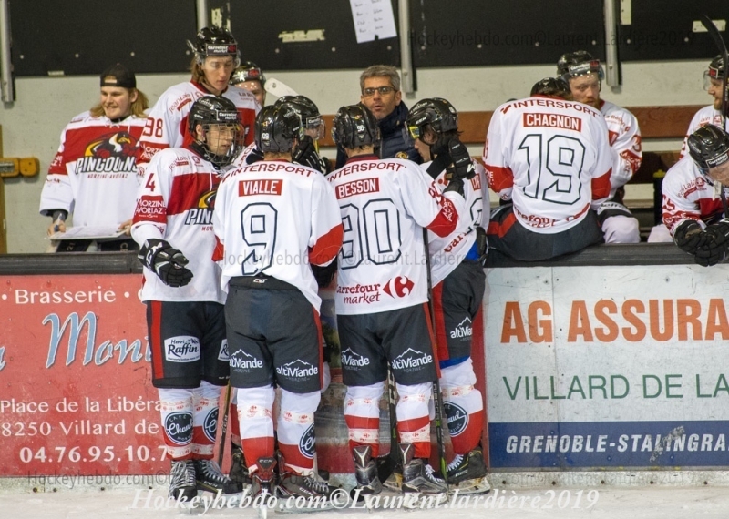 Photo hockey Division 2 - Division 2 : 13ème journée : Villard-de-Lans vs Morzine-Avoriaz - Les Pingouins s\