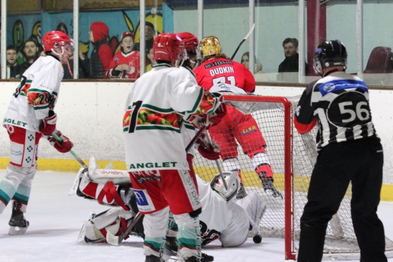 Photo hockey Division 2 - Division 2 : 14ème journée : Valence vs Anglet II - Valence s’est fait peur pour rien