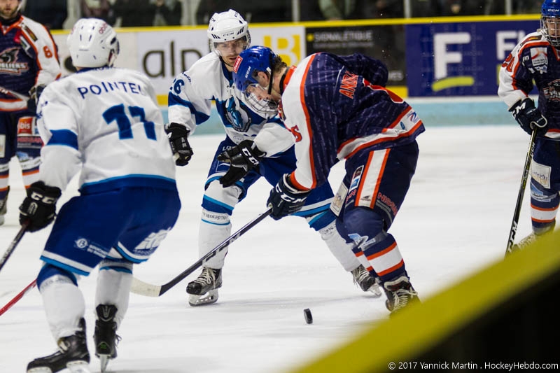 Photo hockey Division 2 - Division 2 : 16ème journée : Clermont-Ferrand vs Marseille - Marseille impose son statut de leader à Clermont Photo hockey Division 2 - Division 2 : 16ème journée : Clermont-Ferrand vs Marseille - Marseille impose son statut de leader à Clermont