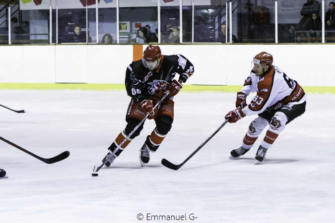 Photo hockey Division 2 - Division 2 : 16ème journée : Valence vs Annecy - La hiérarchie respectée Photo hockey Division 2 - Division 2 : 16ème journée : Valence vs Annecy - La hiérarchie respectée