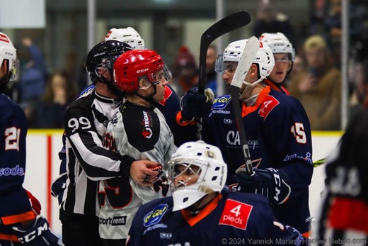 Photo hockey Division 2 - Division 2 : 17ème journée : Clermont-Ferrand vs Vaujany - Partie de hockey cauchemardesque pour Clermont