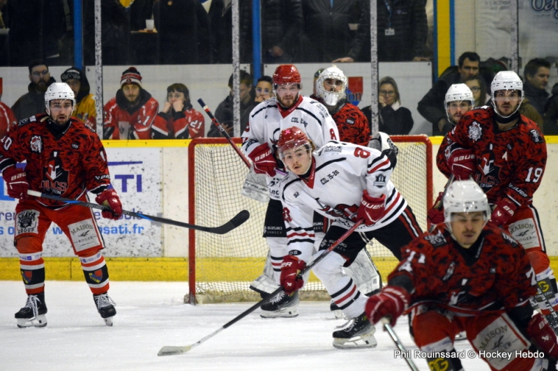 Photo hockey Division 2 - Division 2 : 17ème journée : Dijon  vs Annecy - Les Chevaliers du Lac noient Dijon