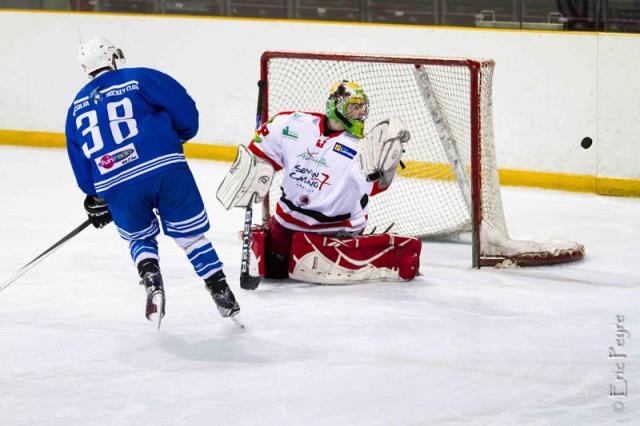 Photo hockey Division 2 - Division 2 : 18ème journée - A : Marseille vs Amnéville - Les Galaxians dominent les Spartiates