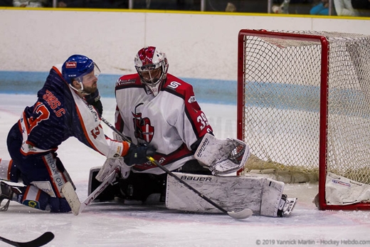 Photo hockey Division 2 - Division 2 : 18ème journée : Clermont-Ferrand vs Annecy - Clermont conserve sa place de leader Photo hockey Division 2 - Division 2 : 18ème journée : Clermont-Ferrand vs Annecy - Clermont conserve sa place de leader