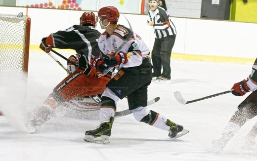 Photo hockey Division 2 - Division 2 : 2ème journée : Valence vs Vaujany - Une première réussie Photo hockey Division 2 - Division 2 : 2ème journée : Valence vs Vaujany - Une première réussie