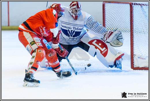 Photo hockey Division 2 - Division 2 : 3ème journée : Amnéville vs Paris (FV) - Les Galaxians coiffent les Français Volants