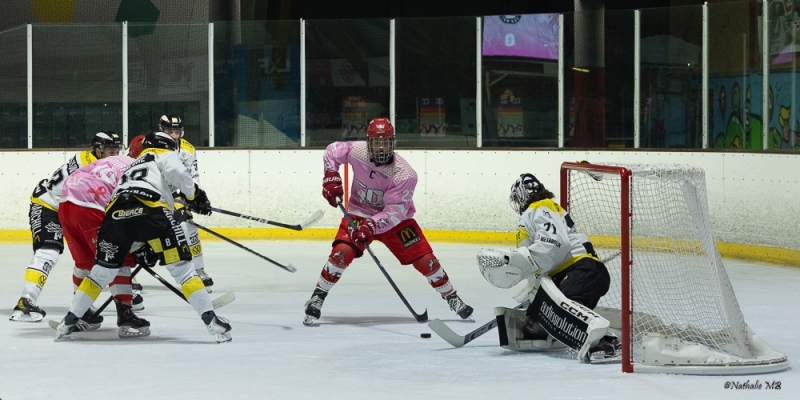 Photo hockey Division 2 - Division 2 : 3ème journée : Valence vs Roanne - Roanne, qui voyage bien, fait trébucher Valence Photo hockey Division 2 - Division 2 : 3ème journée : Valence vs Roanne - Roanne, qui voyage bien, fait trébucher Valence