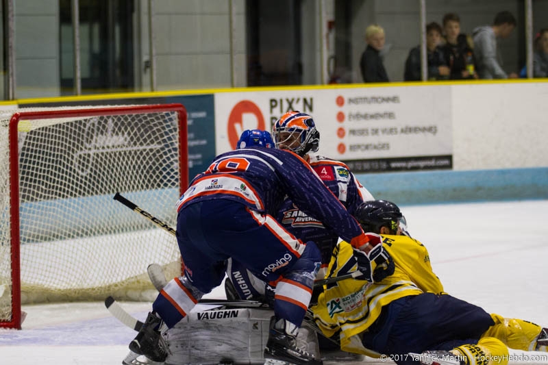 Photo hockey Division 2 - Division 2 : 4ème journée : Clermont-Ferrand vs Villard-de-Lans - Clermont poursuit sa quête Photo hockey Division 2 - Division 2 : 4ème journée : Clermont-Ferrand vs Villard-de-Lans - Clermont poursuit sa quête
