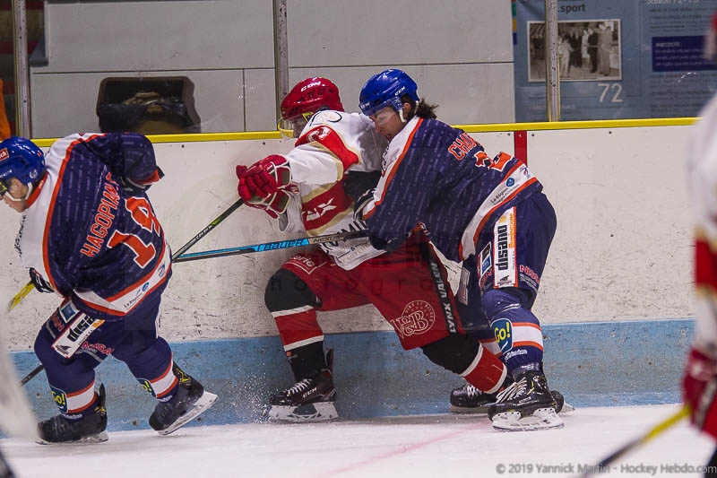 Photo hockey Division 2 - Division 2 : 5ème journée : Clermont-Ferrand vs Valence - Les Sangliers au bout du suspens Photo hockey Division 2 - Division 2 : 5ème journée : Clermont-Ferrand vs Valence - Les Sangliers au bout du suspens