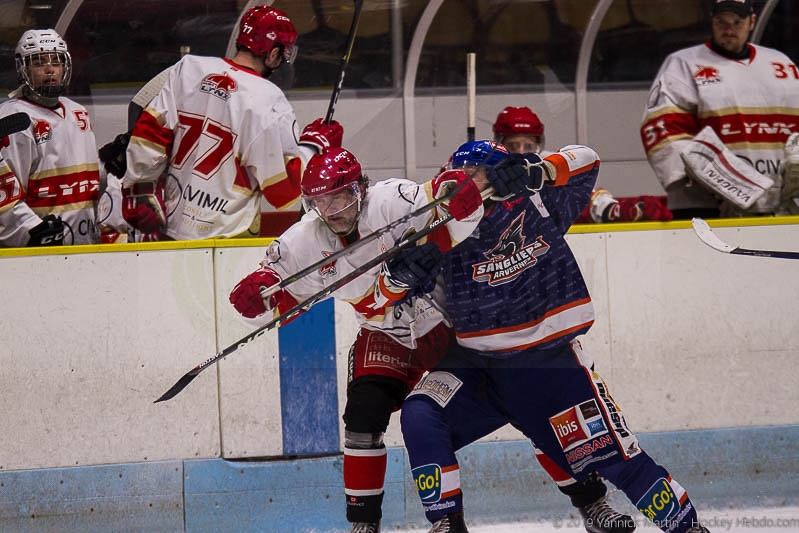 Photo hockey Division 2 - Division 2 : 5ème journée : Clermont-Ferrand vs Valence - Les Sangliers au bout du suspens Photo hockey Division 2 - Division 2 : 5ème journée : Clermont-Ferrand vs Valence - Les Sangliers au bout du suspens