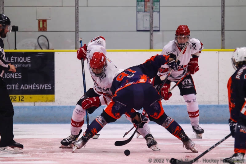 Photo hockey Division 2 - Division 2 : 7ème journée : Clermont-Ferrand vs Annecy - Et d’une… Belle victoire pour Clermont Photo hockey Division 2 - Division 2 : 7ème journée : Clermont-Ferrand vs Annecy - Et d’une… Belle victoire pour Clermont