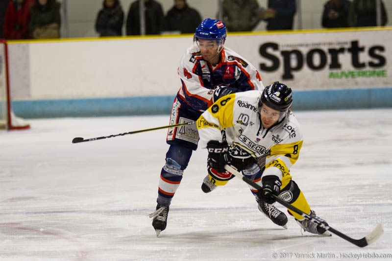 Photo hockey Division 2 - Division 2 : 7ème journée : Clermont-Ferrand vs Roanne - Clermont : une victoire de plus au compteur Photo hockey Division 2 - Division 2 : 7ème journée : Clermont-Ferrand vs Roanne - Clermont : une victoire de plus au compteur