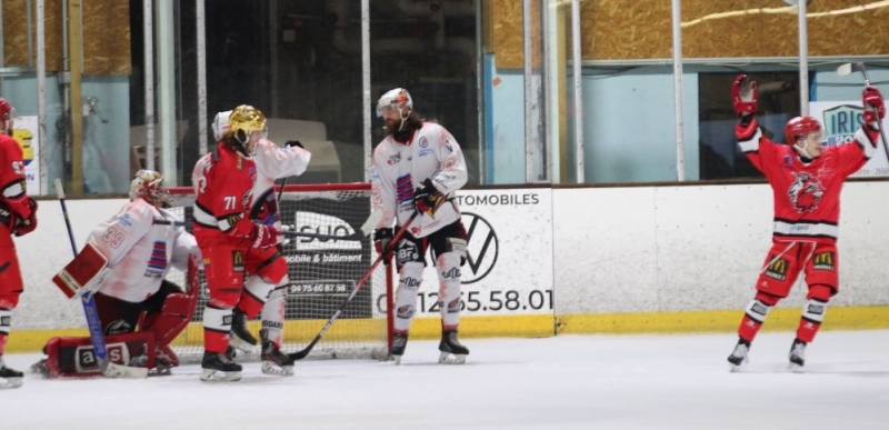 Photo hockey Division 2 - Division 2 : 7ème journée : Valence vs La Roche-sur-Yon - Une défaite valentinoise qui laisse des regrets Photo hockey Division 2 - Division 2 : 7ème journée : Valence vs La Roche-sur-Yon - Une défaite valentinoise qui laisse des regrets