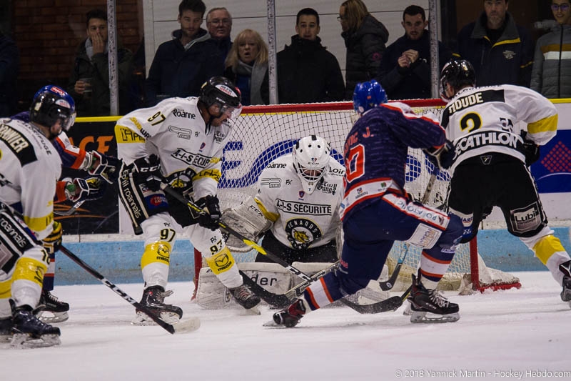 Photo hockey Division 2 - Division 2 : 9ème journée : Clermont-Ferrand vs Roanne - Clermont remporte le derby Photo hockey Division 2 - Division 2 : 9ème journée : Clermont-Ferrand vs Roanne - Clermont remporte le derby