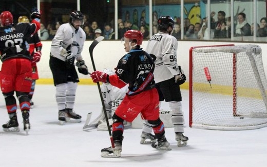 Photo hockey Division 2 - Division 2 : 9ème journée : Valence vs Toulouse-Blagnac - Valence confirme avec brio à domicile