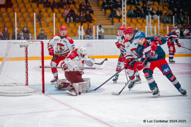 Photo hockey Division 2 - Division 2 : 9ème journée : Luxembourg vs Courbevoie  - Courbevoie s
