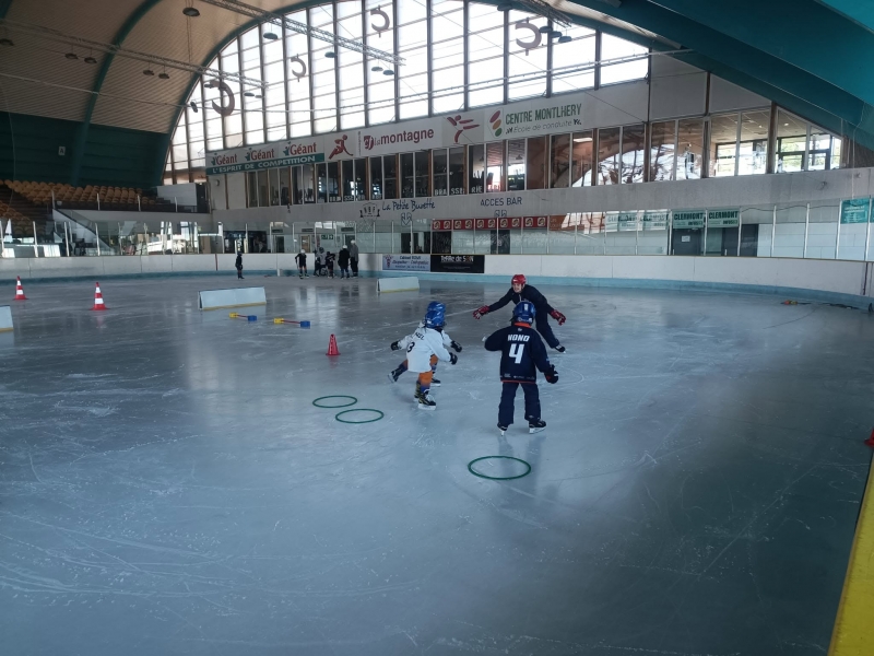 Photo hockey Division 2 - Division 2 : Clermont-Ferrand (Les Sangliers Arvernes) - CLERMONT, ouvre ses portes aux enfants