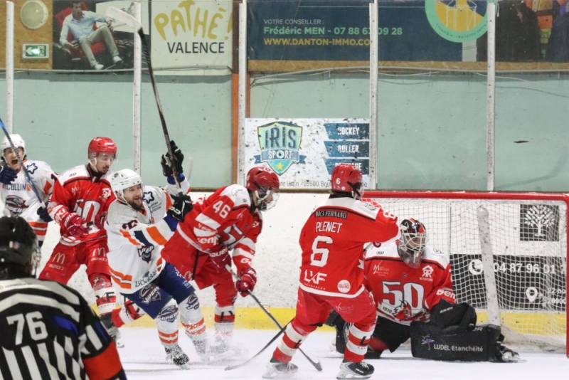 Photo hockey Division 2 - Division 2 - Finale - Match 3 : Valence vs Montpellier  - FINALE D2 - M3 - Montpellier remet les pendules à l’heure