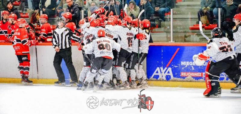 Photo hockey Division 2 - Division 2 : Play-off - 1/4 de finale - Match 1 : Annecy vs Vaujany - D2 - Poff 1/4 : Les Grizzlys empochent 1 point à Annecy
