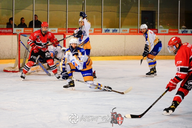 Photo hockey Division 2 - Division 2 : Play-off - 1/8ème de finale - Match 1 : Annecy vs Reims - Annecy prend une sérieuse option pour les quarts Photo hockey Division 2 - Division 2 : Play-off - 1/8ème de finale - Match 1 : Annecy vs Reims - Annecy prend une sérieuse option pour les quarts