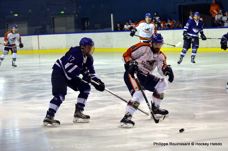 Photo hockey Division 2 - Division 2 : playoff, huitième de finale, match 1 : Paris (FV) vs Clermont-Ferrand - Les Sangliers Arvernes triomphent à Paris