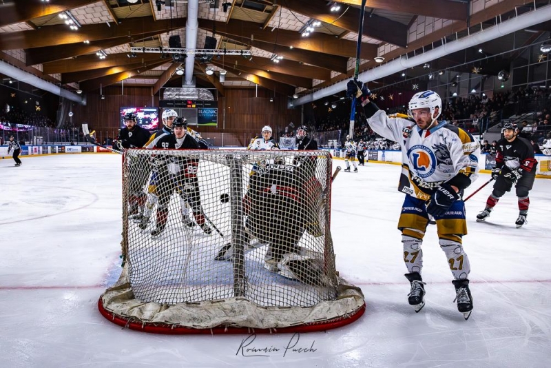 Photo hockey Division 2 - Division 2 - Toulouse ne lâche rien et pousse Reims au match d’appui Photo hockey Division 2 - Division 2 - Toulouse ne lâche rien et pousse Reims au match d’appui
