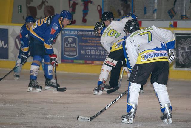 Photo hockey Division 3 - D3 : 5ème journée : Dijon II vs Châlons-en-Champagne - D3 : Trop tard Photo hockey Division 3 - D3 : 5ème journée : Dijon II vs Châlons-en-Champagne - D3 : Trop tard