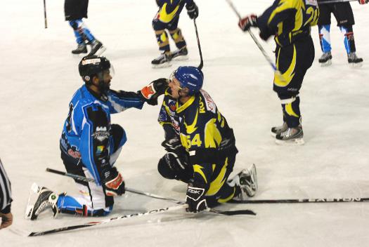 Photo hockey Division 3 - D3 : 6ème journée : Limoges vs Tours  - Rude Combat