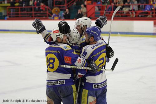 Photo hockey Division 3 - D3 : journée du 08/12/2012 : Avignon vs Orcières - Avignon joue les gros bras