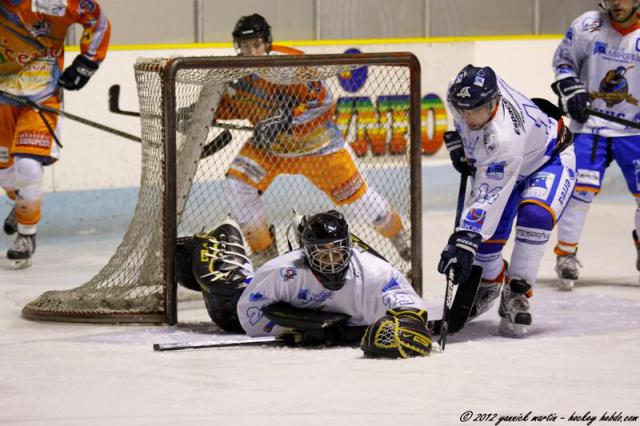 Photo hockey Division 3 - D3 : journée du 08/12/2012 : Clermont-Ferrand II vs Marseille - Marseille prend la place de leader