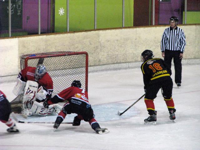 Photo hockey Division 3 - D3 : journée du 22/12/2012 : Besançon vs Valenciennes - Armageddon à Besançon